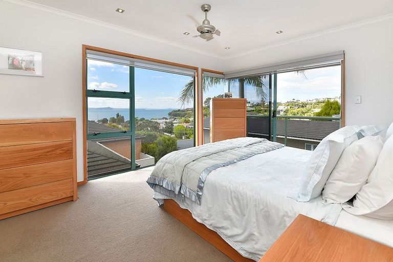 Photo of property in 21 Beach Road, Manly, Whangaparaoa, 0930