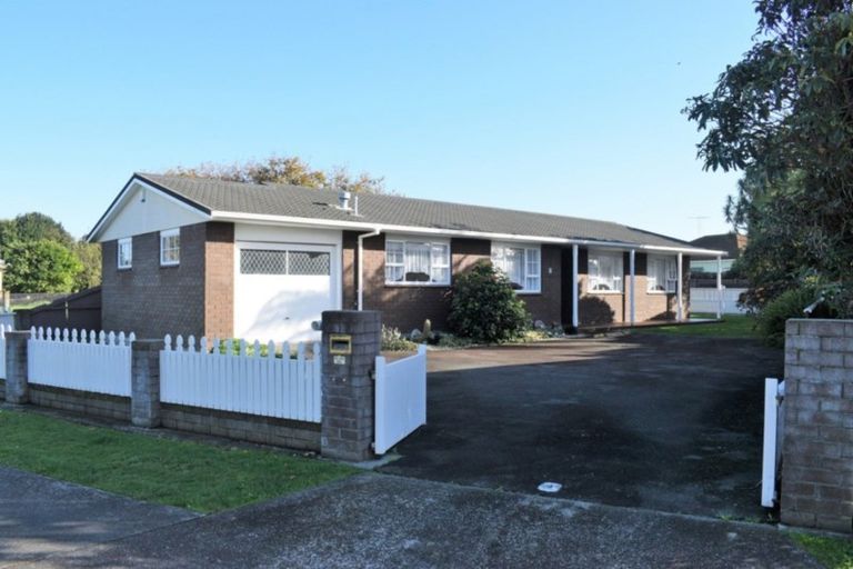 Photo of property in 9 Old Coach Road South, Otaki Beach, Otaki, 5512