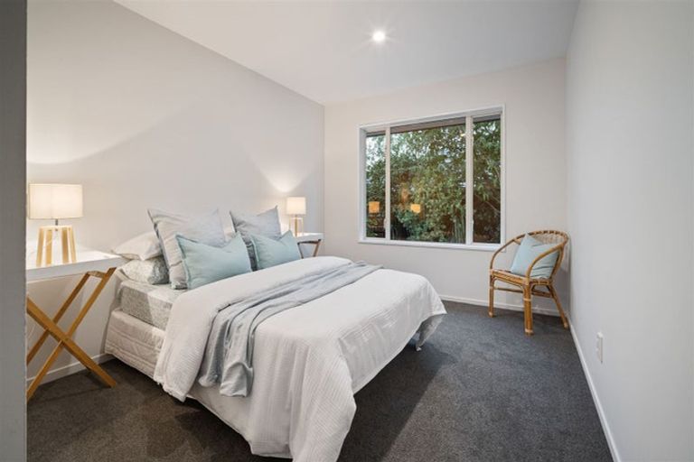 Photo of property in 4 Monterey Place, Parklands, Christchurch, 8083