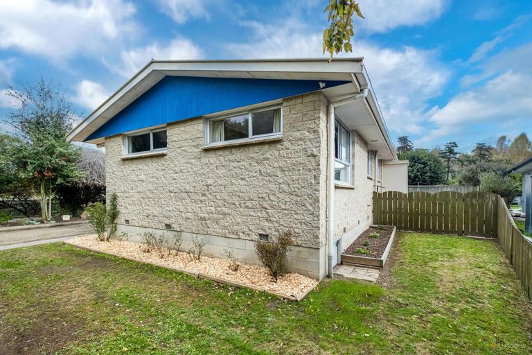 Photo of property in 24 Paul Street, Waimate, 7924