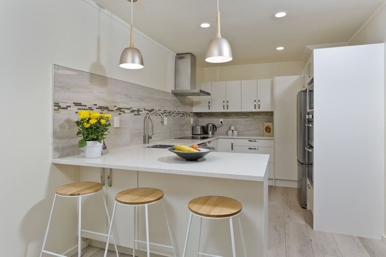 Photo of property in 79h Rangatira Road, Beach Haven, Auckland, 0626