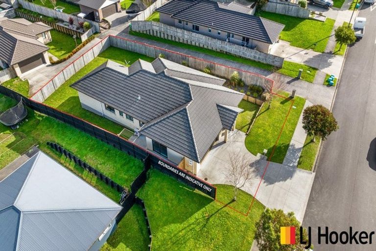 Photo of property in 15 Parkgrove Crescent, Pokeno, 2402