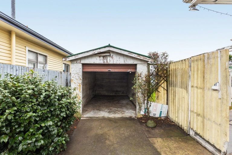 Photo of property in 18 Good Street, Rangiora, 7400