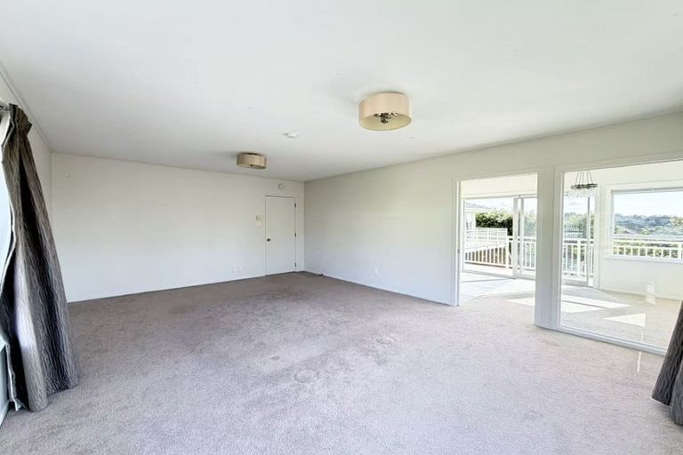 Photo of property in 32 Galaxy Drive, Mairangi Bay, Auckland, 0630