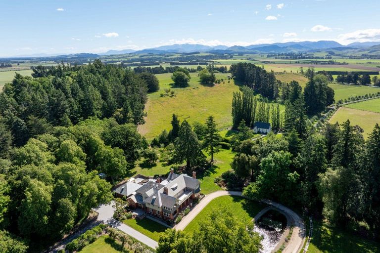 Photo of property in Racecourse Hill Homestead, 3979 West Coast Road, Darfield, 7571