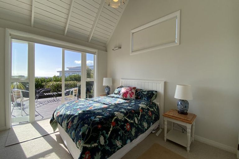 Photo of property in 49b Shanaway Rise, Hillcrest, Auckland, 0627