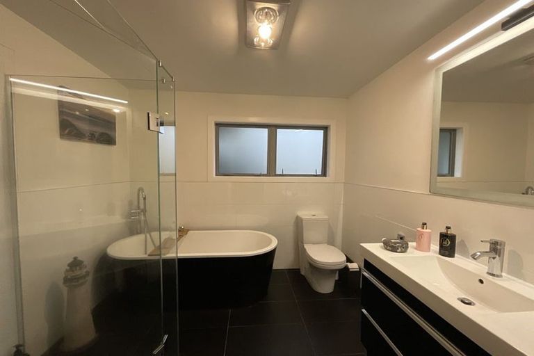 Photo of property in 20 Clyde Street, Ferndale, New Plymouth, 4310