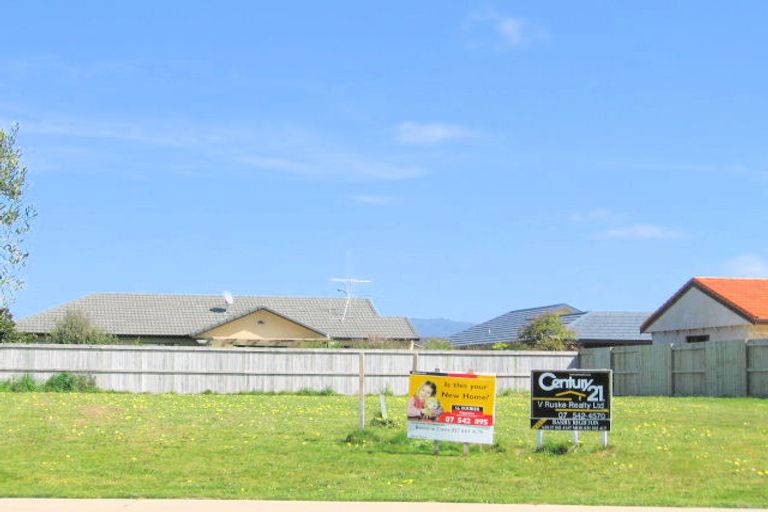 Photo of property in 44 Madeleine Terrace, Papamoa Beach, Papamoa, 3118