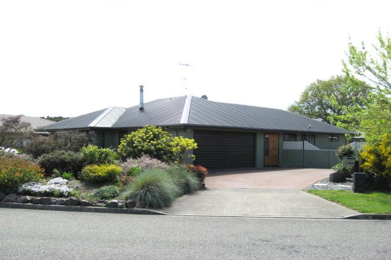 Photo of property in 6 Stagg Place, Brightwater, 7022
