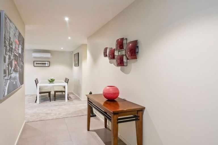 Photo of property in 21 Saltaire Street, North New Brighton, Christchurch, 8083