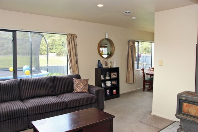 Photo of property in 11 Baillie Place, Cobden, Greymouth, 7802