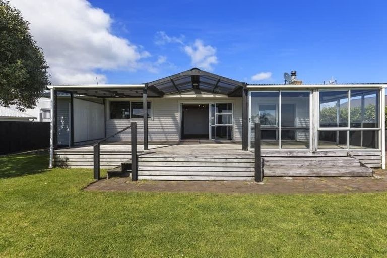 Photo of property in 54 Hume Street, Waitara, 4320