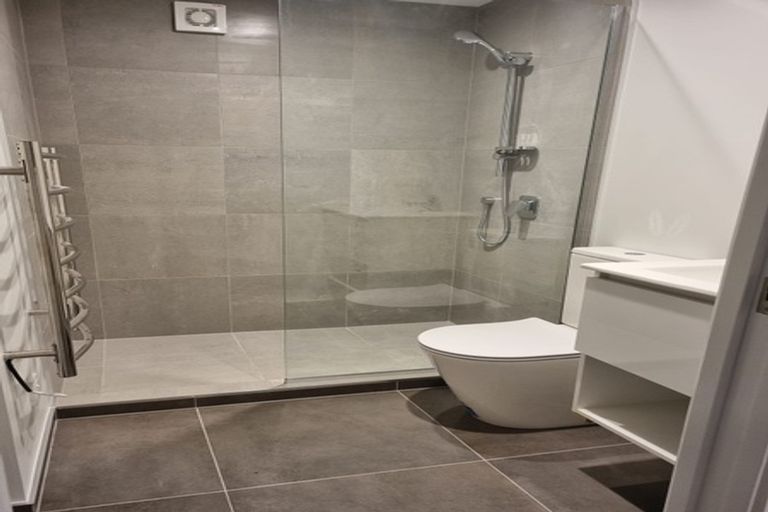 Photo of property in 108 Glendhu Road, Bayview, Auckland, 0629