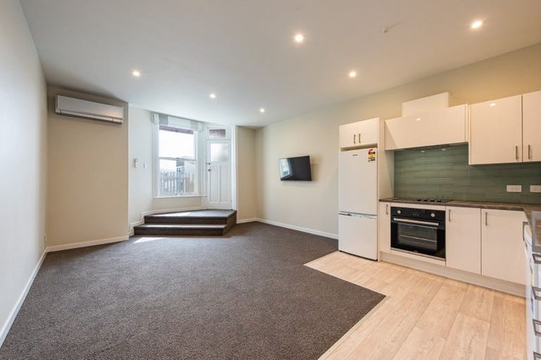 Photo of property in 35 Hankey Street, Mount Cook, Wellington, 6011
