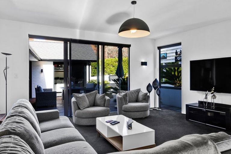 Photo of property in 14 Brooklands Road, Brooklands, New Plymouth, 4310