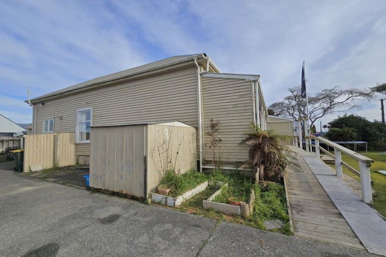 Photo of property in 219 Hampden Street, Hokitika, 7810
