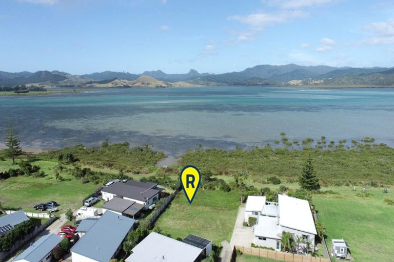 Photo of property in 129 Kelly Jade Avenue, Matarangi, Whitianga, 3592