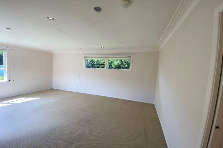 Photo of property in 9 Kerswill Place, Pakuranga, Auckland, 2010