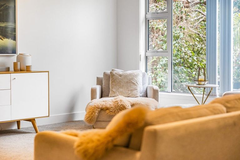 Photo of property in 28b Bluefin Way, West Harbour, Auckland, 0618