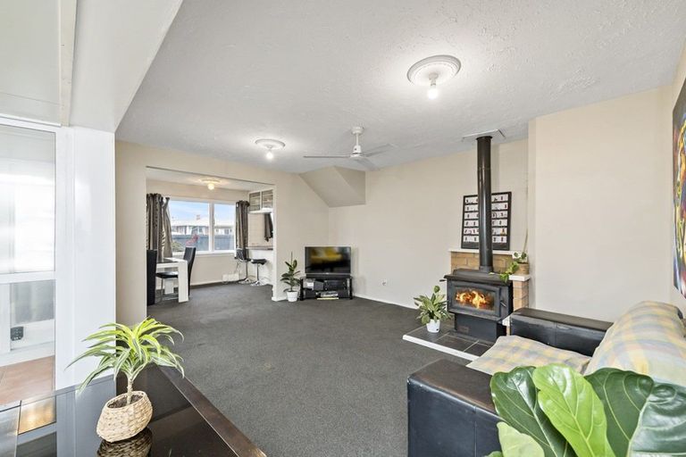 Photo of property in 83 Cotswold Avenue, Bishopdale, Christchurch, 8053