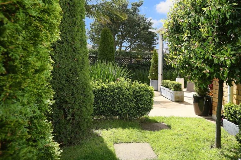 Photo of property in 34 Espalier Drive, Henderson, Auckland, 0612