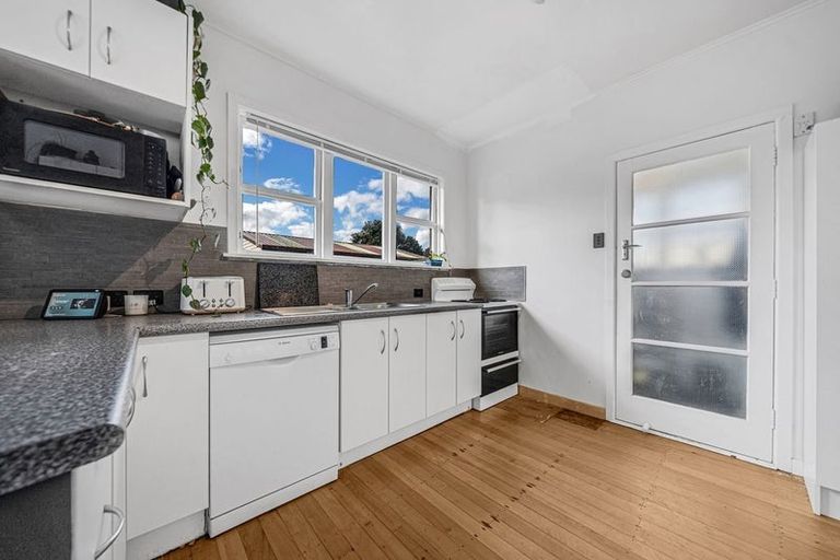 Photo of property in 162 Princes Street West, Pukekohe, 2120