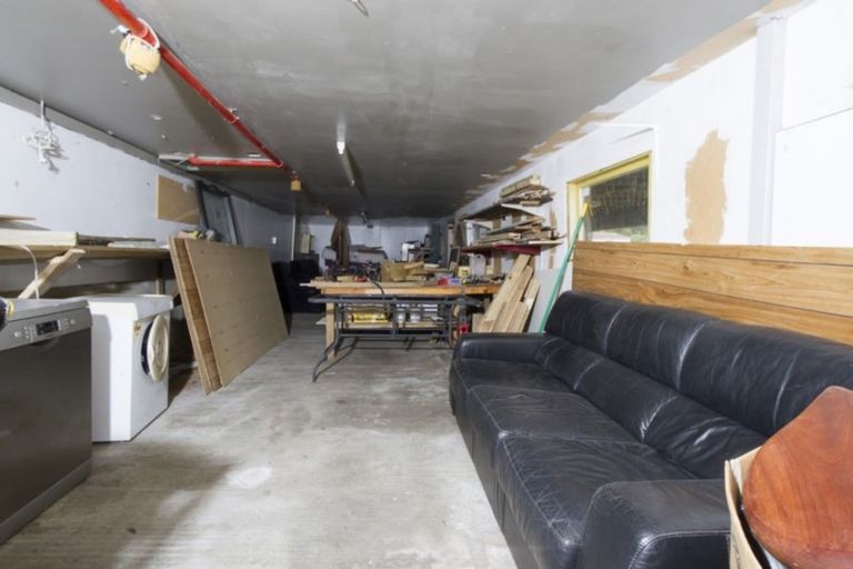 Photo of property in 32 Tipahi Street, Nelson South, Nelson, 7010