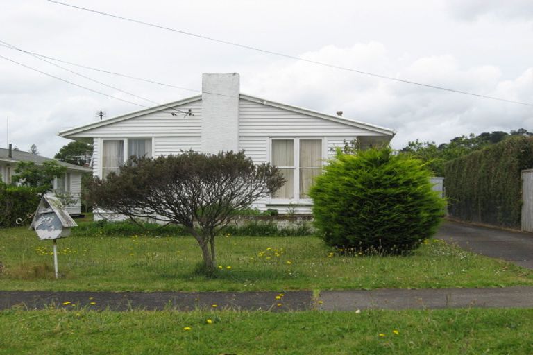 Photo of property in 16 House Avenue, Mangere Bridge, Auckland, 2022