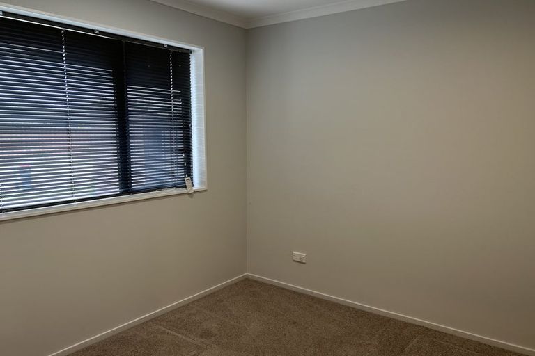 Photo of property in 17 Koareare Avenue, Halswell, Christchurch, 8025