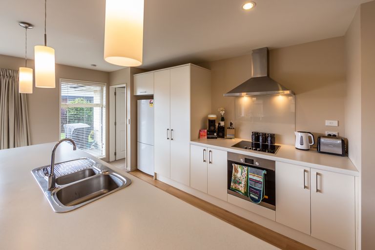 Photo of property in 12 Richmond Avenue, Halswell, Christchurch, 8025