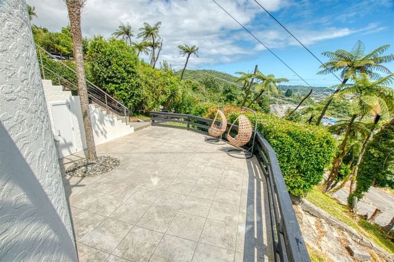 Photo of property in 41 Puketahi Street, Greymouth, 7805