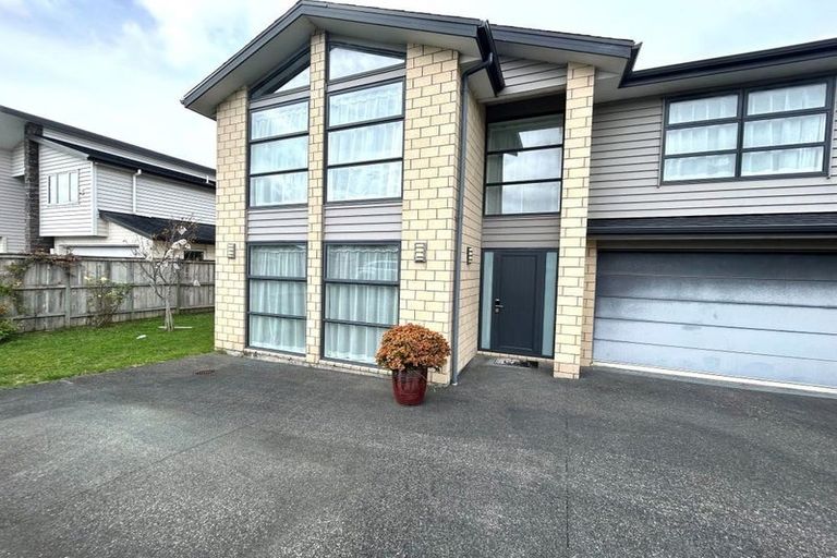 Photo of property in 10 Irongate Avenue, Ranui, Auckland, 0612
