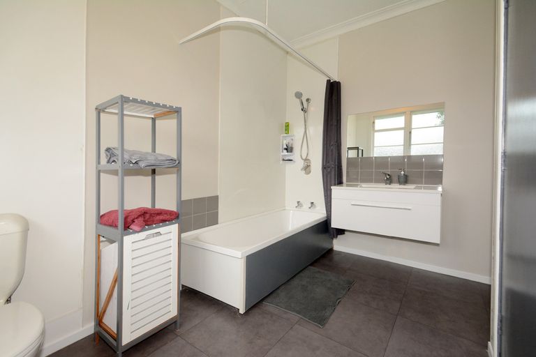 Photo of property in 56 Runbrake Street, Palmerston, 9430