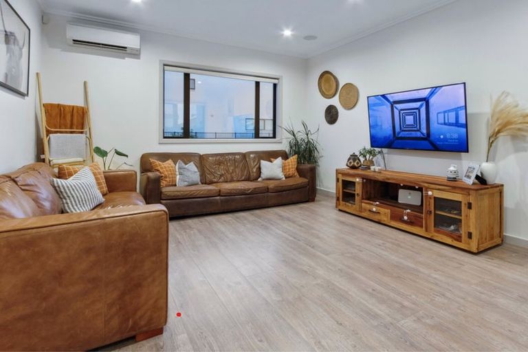 Photo of property in 7 Frances Bryers Road, Hobsonville, Auckland, 0616