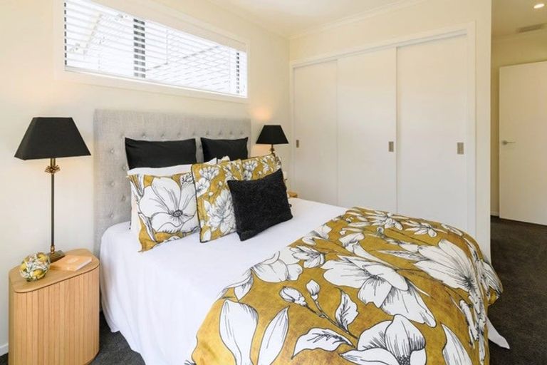 Photo of property in 67 Hokioi Drive, Kenepuru, Porirua, 5022