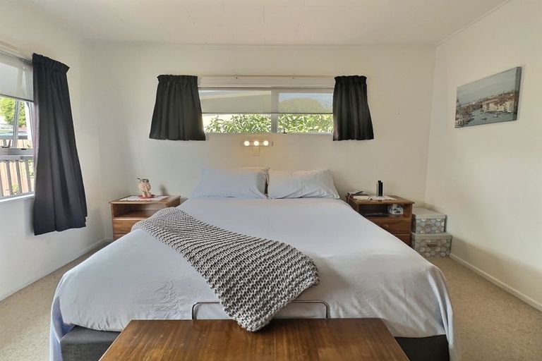 Photo of property in 2/191 Kennedy Road, Marewa, Napier, 4110