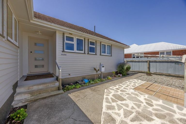 Photo of property in 700 Grove Road, Mayfair, Hastings, 4122