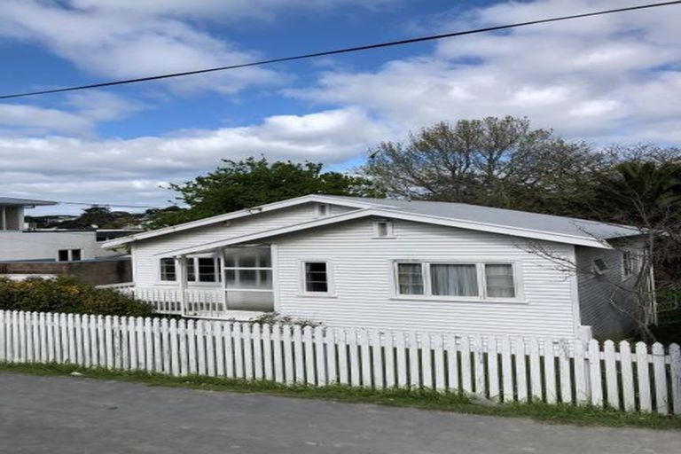 Photo of property in 8 Hastings Road, Mairangi Bay, Auckland, 0630