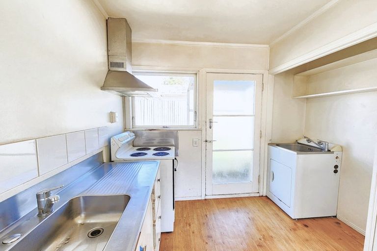 Photo of property in 28 Landscape Road, Papatoetoe, Auckland, 2025