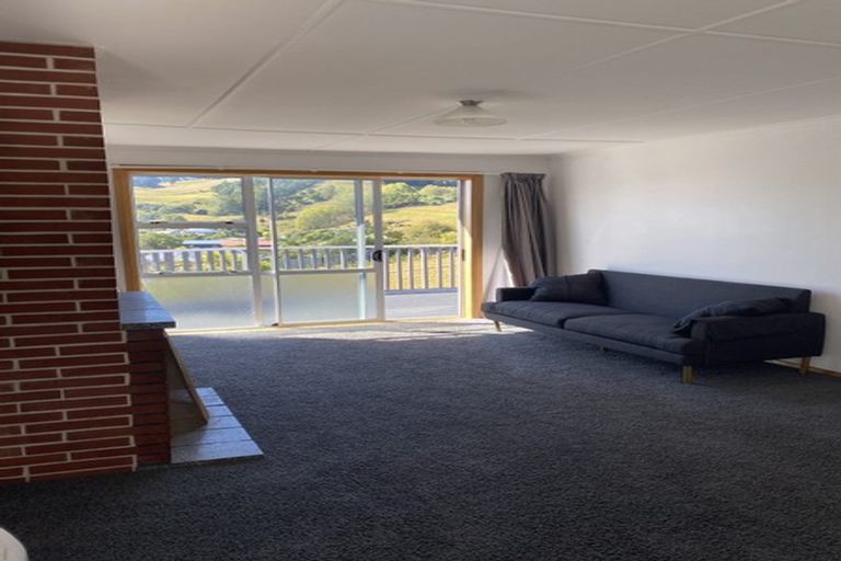 Photo of property in 3 Hellyer Street, Macandrew Bay, Dunedin, 9014