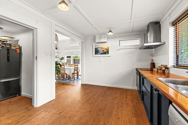 Photo of property in 2 Mcdonald Street, Napier South, Napier, 4110