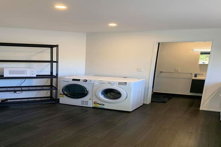 Photo of property in 1-3/1 Matakauri Place, Fernhill, Queenstown, 9300