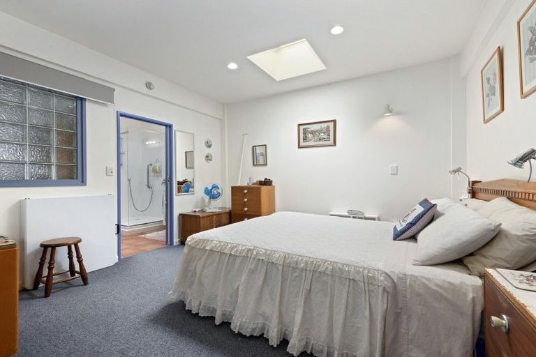 Photo of property in 100 Mcleod Street, Elderslea, Upper Hutt, 5018