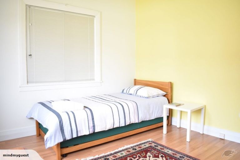 Photo of property in 56 Tanera Crescent, Brooklyn, Wellington, 6021