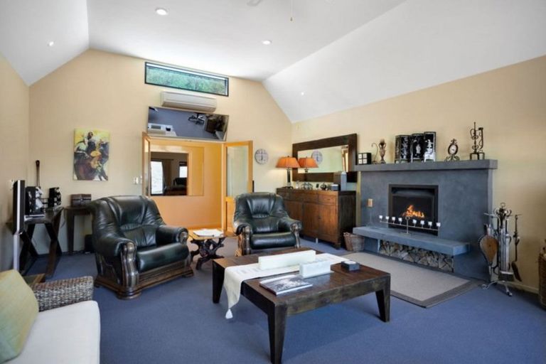 Photo of property in 10 Purple Peak Road, Akaroa, 7581