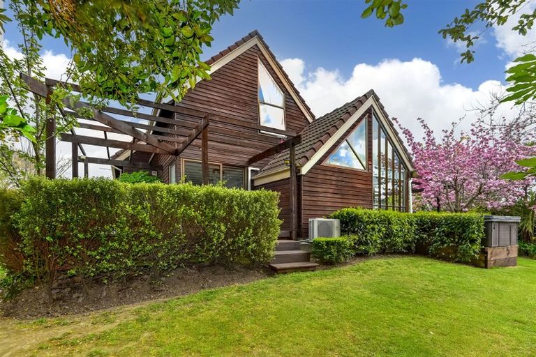 Photo of property in 7 O'halloran Drive, Halswell, Christchurch, 8025