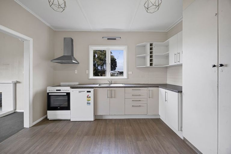 Photo of property in 20 Riemenschneider Street, Manaia, 4612