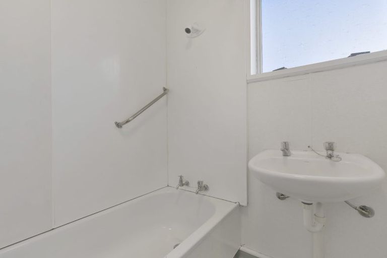 Photo of property in 28 Clarence Street, Waiau, 7332