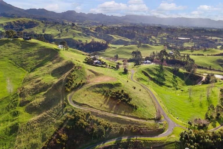 Photo of property in 8b Hinckley Road, Aongatete, 3181