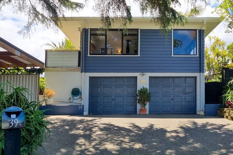 Photo of property in 39 Stanaway Street, Hillcrest, Auckland, 0627